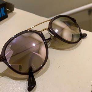 Purple reflective Ray Bans 4253